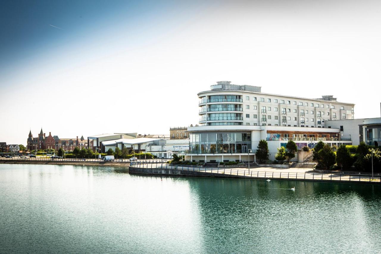 Waterfront Southport Hotel Buitenkant foto